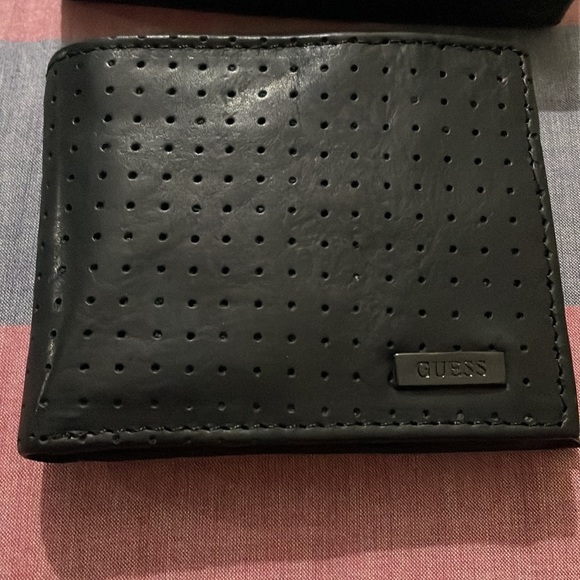 Brand new GUESS Men’s wallet bifold - Picture 6 of 11